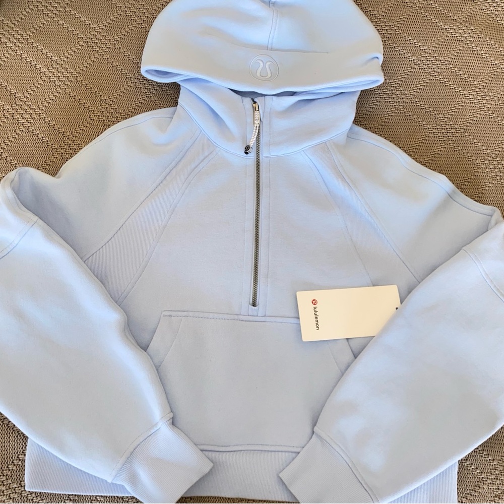 Lululemon 1/2 zip scuba hoodie